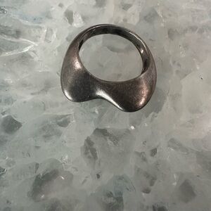 Elegant Silver Ring